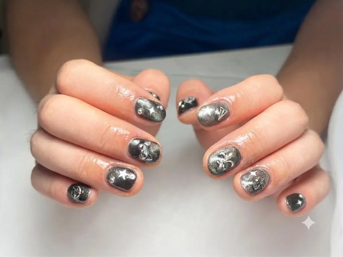 ネイル ストーンネイル Michan Nailのネイルデザイン