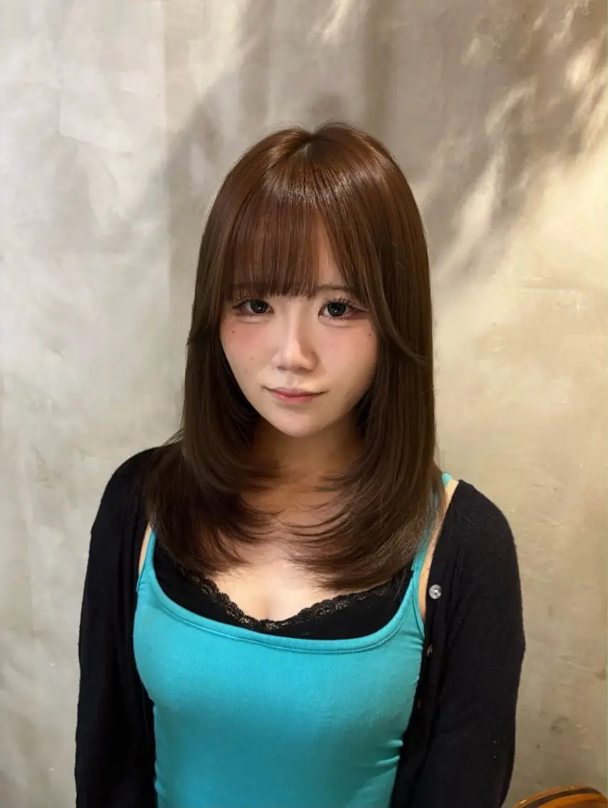ロング レイヤーカット カット トリートメント りく レイヤーカット ケアブリーチのヘアスタイル