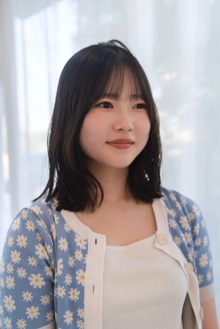 ミディアム カット 縮毛矯正 瀬長なおみ U too e'sのヘアスタイル