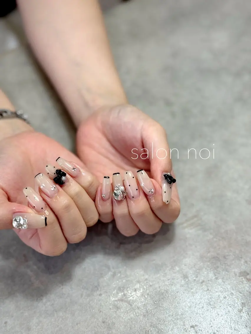 ネイル ドット ハンドネイル salon noiのネイルデザイン
