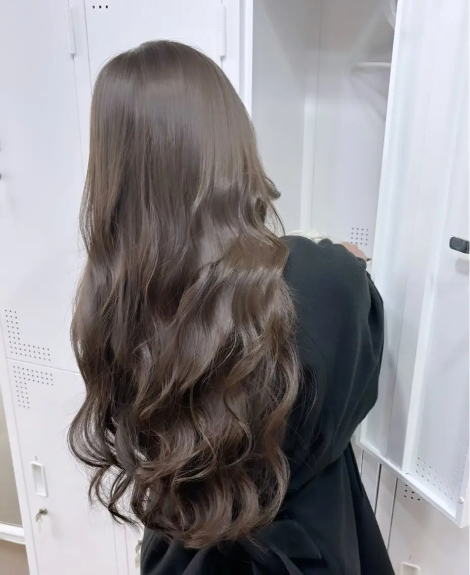 ロング ボブ くびれヘア 髪質改善 韓国風ヘア レイヤーカット 【ioe岡本】🐶 向井歩のヘアスタイル