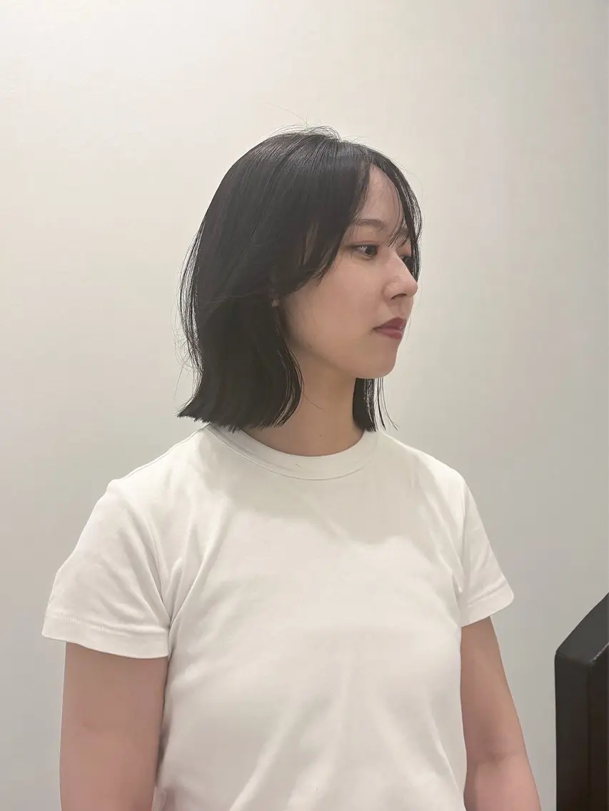 ショート カラー パーマ ヘアアレンジ メンズ 切りっぱなしボブ ボブレイヤー メンズ韓国風 ボブ くびれヘア カット 縮毛矯正 トリートメント 切りっぱなしヘアボブ ミディアムヘアRYOのヘアスタイル