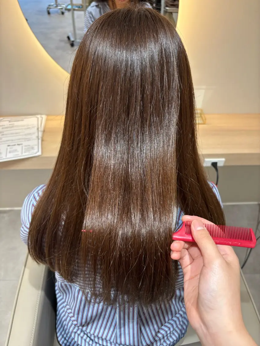 ロング 縮毛矯正 カット 縮毛矯正 🫧Ayumu🫧 透明感カラー/春日のヘアスタイル