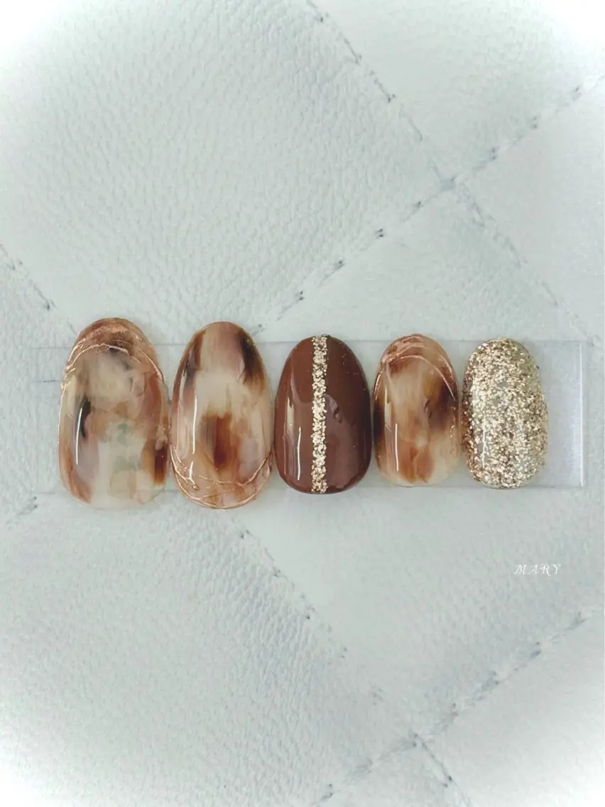 ネイル ブラウン ニュアンスネイル ハンドネイル Mary nail .narumiのネイルデザイン