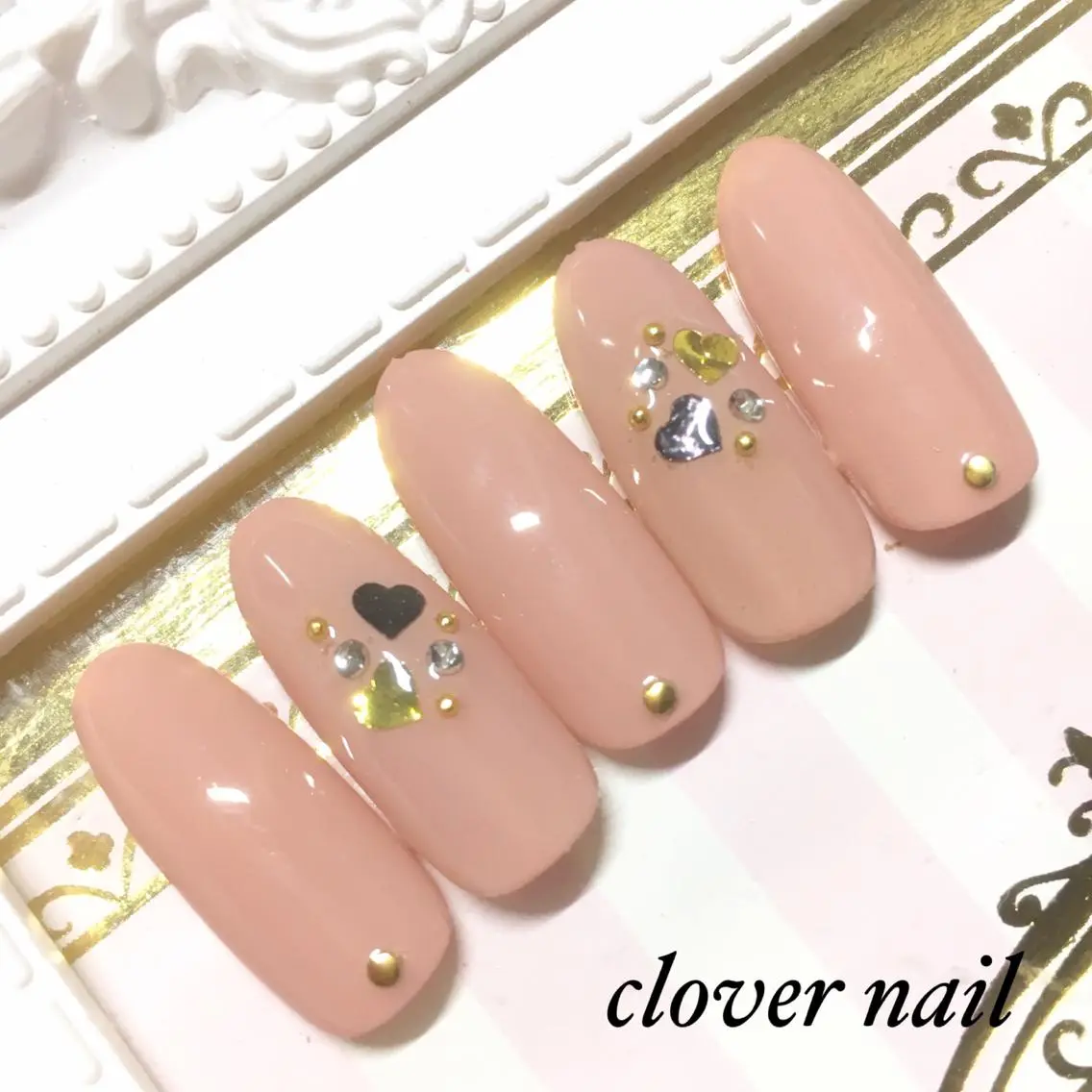 ネイル バレンタイン clover nailのネイルデザイン
