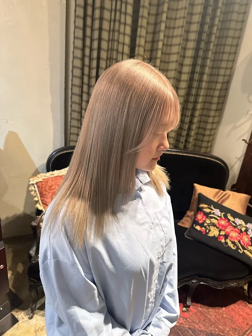 🩶ロング〜ボブ限定🩵カット+ブリーチリタッチ+髪質改善カラー+保湿TR+Refa ファインバブルVEENA🩶の写真