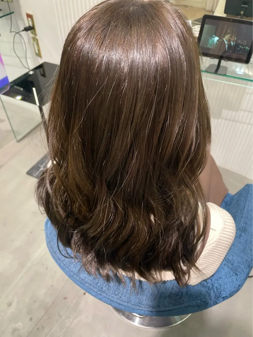 セミロング カラー カット ヘアカラー トリートメント 安井まゆ _Box mico.のヘアスタイル