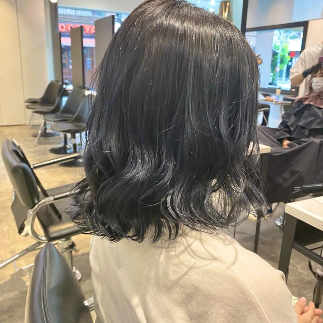 ミディアム カラー ブルーカラー ブルーグレー ブルーグレージュ 透明感カラー グレージュ 増子 祐太朗のヘアスタイル