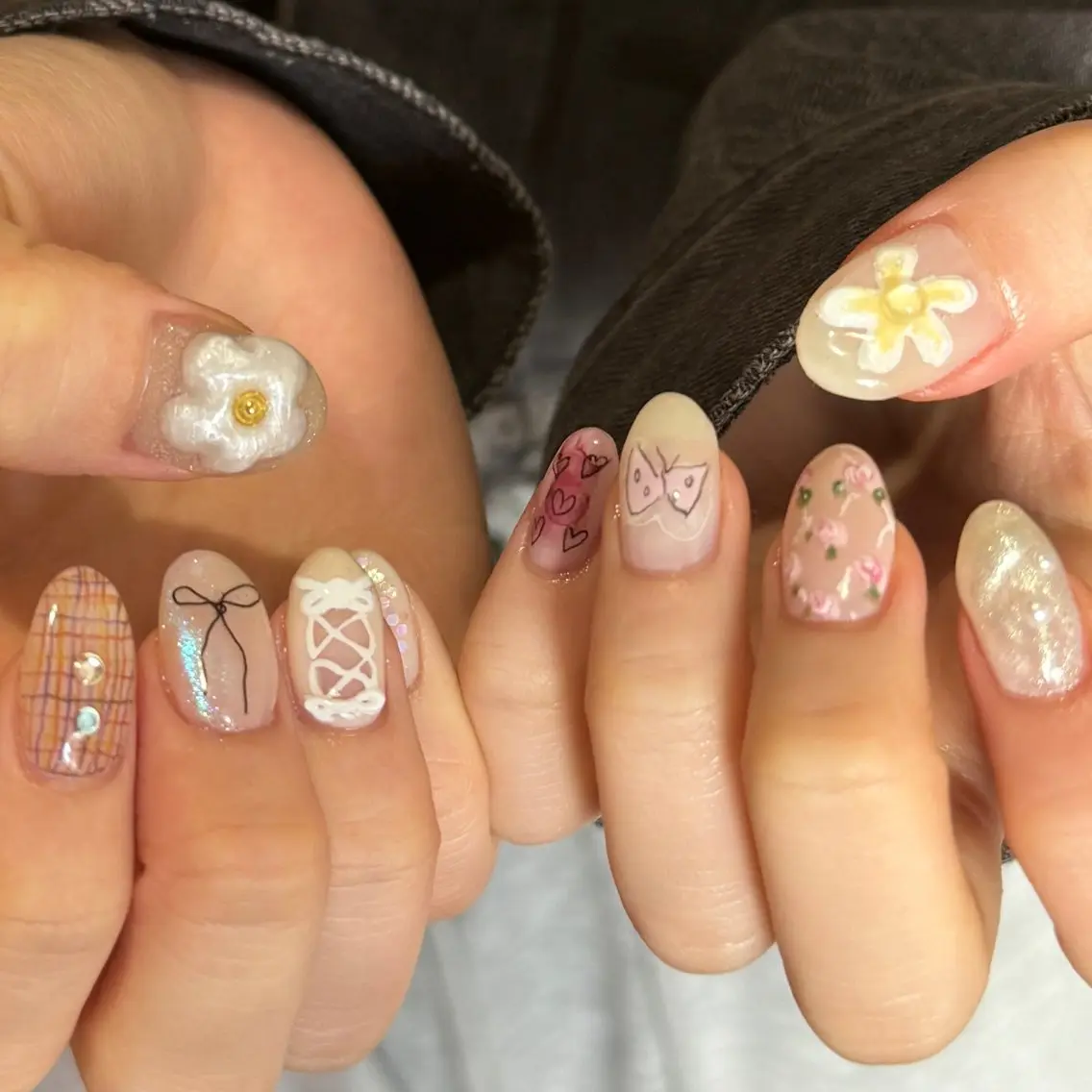 ネイル ガーリー m o m oのネイルデザイン