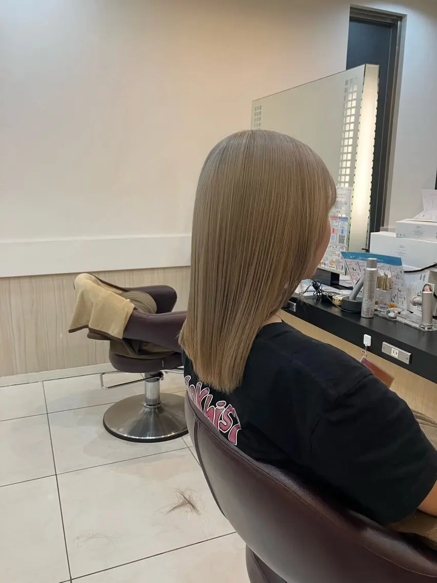 ミディアム ヘアカラー yukari 艶髪ヘアのヘアスタイル