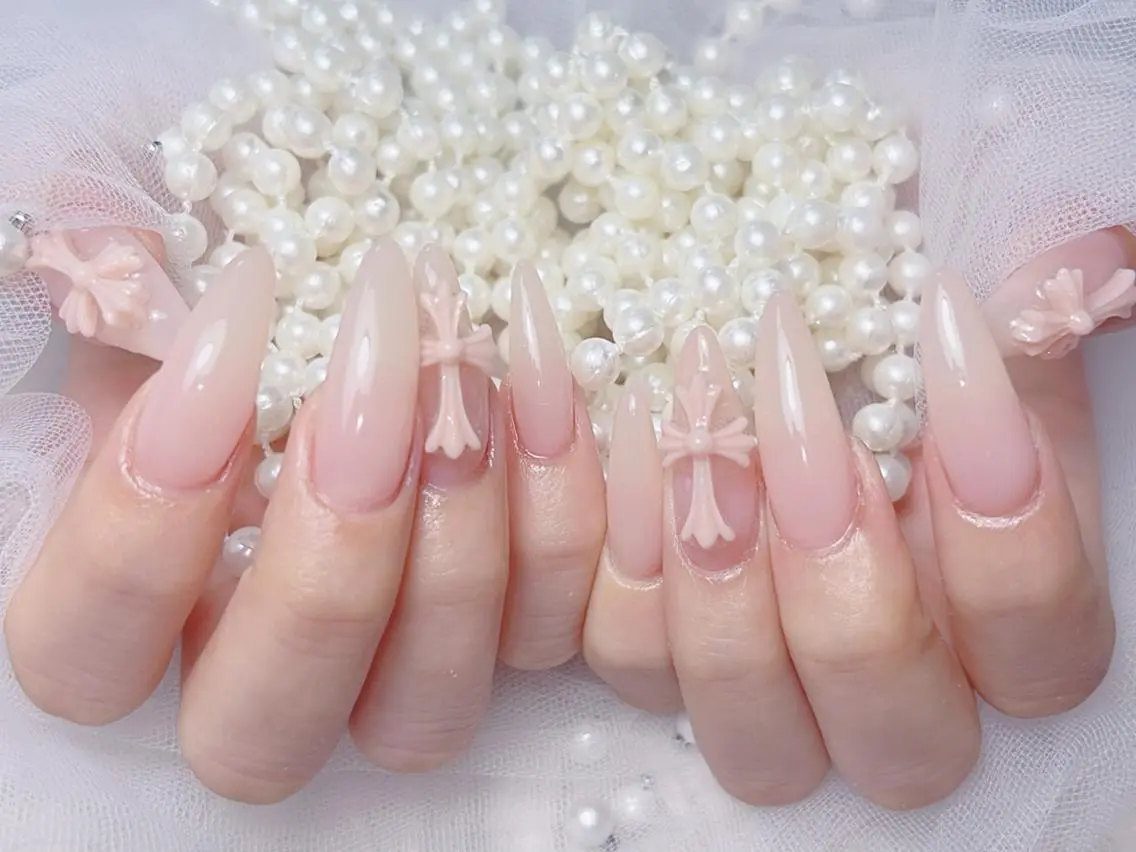 ネイル アートネイル オーロラネイル 長さ出し フットネイル ガーリー りん か🍄のネイルデザイン