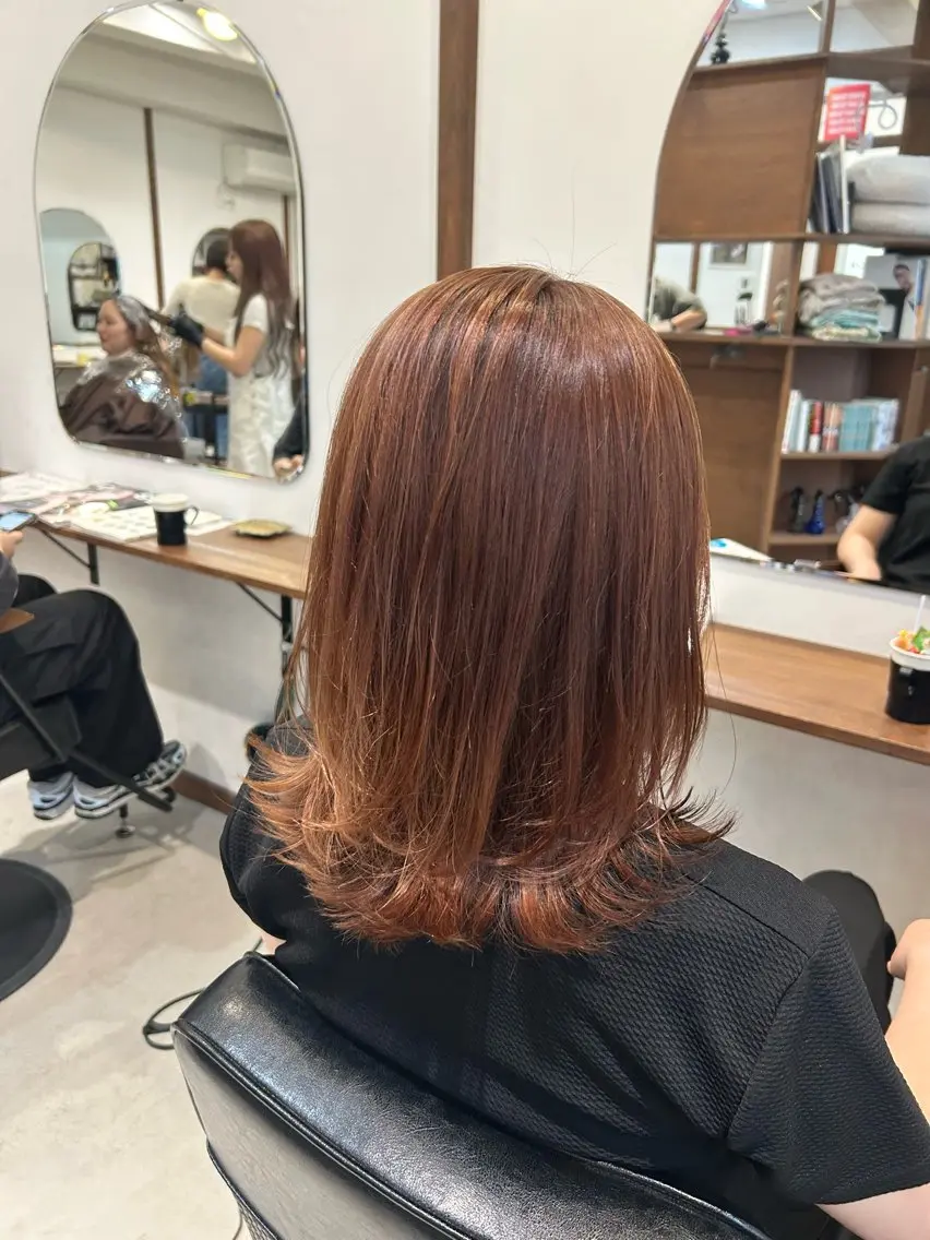 ミディアム カラー ベージュカラー ハイライトカラー ピンクカラー ピンクベージュ ハイライト ROUIS/ mioのヘアスタイル