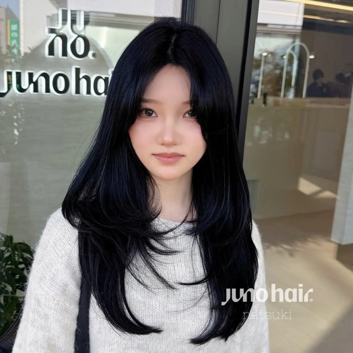ロング 韓国風ヘア 縮毛矯正 カット 縮毛矯正 韓国レイヤー🪽 無重力パーマナツキのヘアスタイル