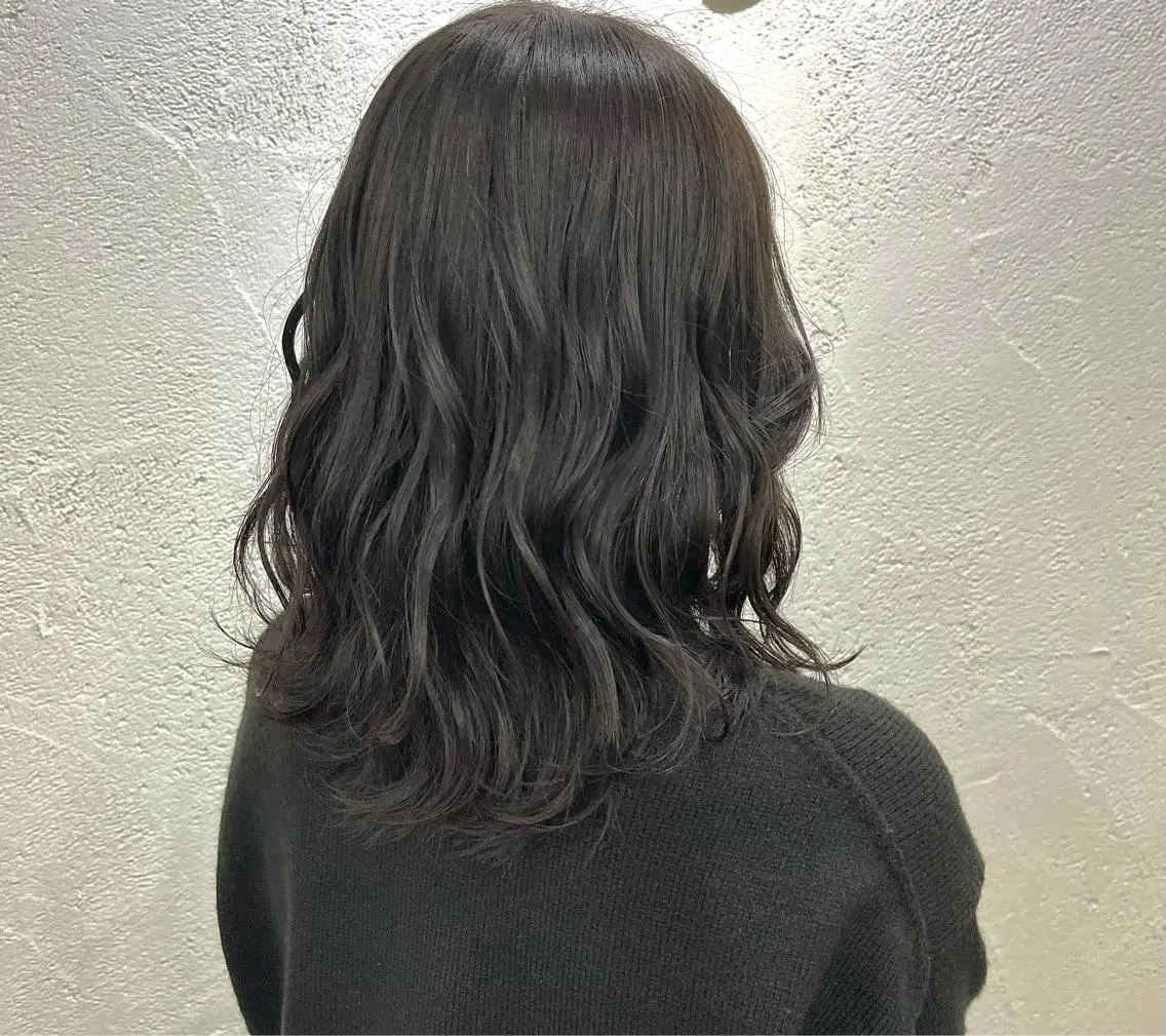 セミロング カラー ヘアアレンジ 🪽髪質改善縮毛矯正 🤍MIU🤍のヘアスタイル