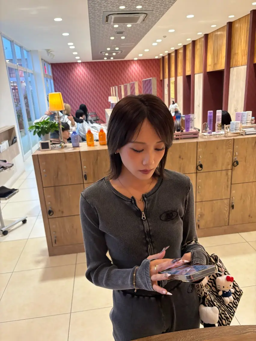 ショート 切りっぱなしボブ ボブ カット ヘアカラー トリートメント 工藤 勇樹のヘアスタイル
