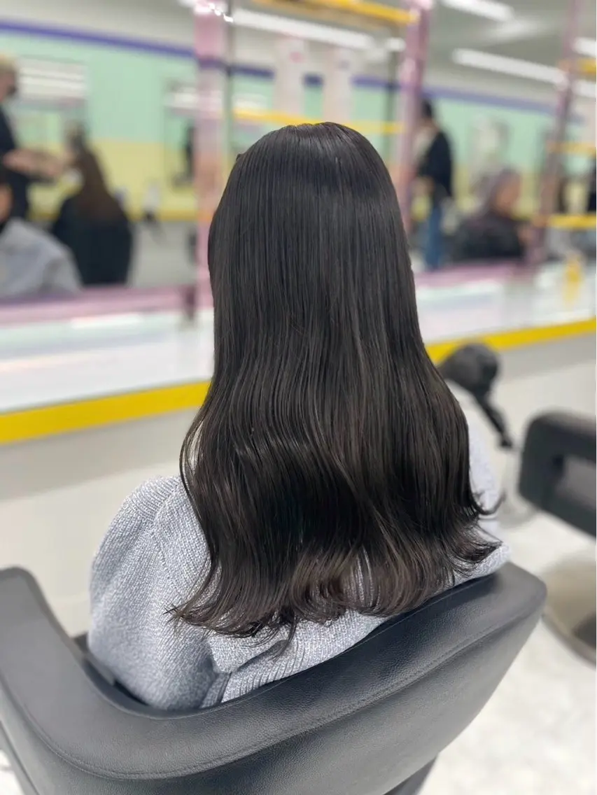 カラー ふわっと抜け感🫧 ブラウンベージュ🤎のヘアスタイル