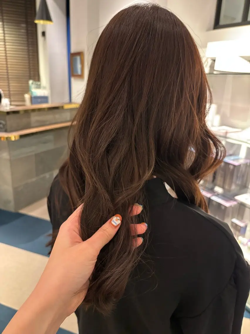 ロング カット ヘアカラー ワタナベ イオリ🧼のヘアスタイル