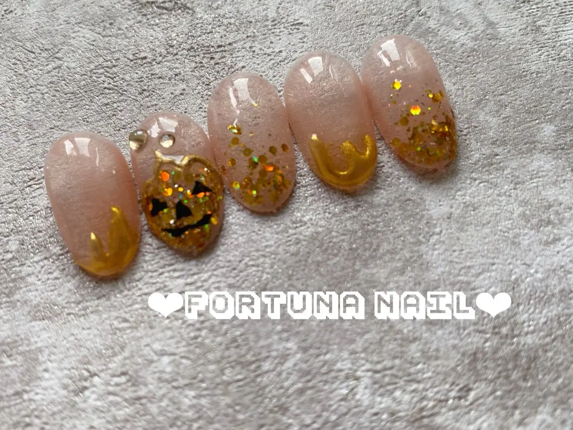 ネイル ハロウィン Nail •Head スパFortunaのネイルデザイン
