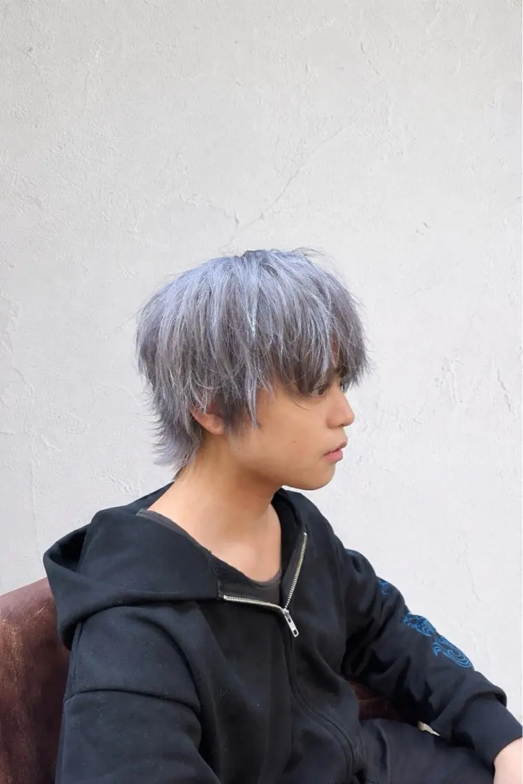 【1日で別人級の垢抜けイメチェン】カット＋Wカラーの写真