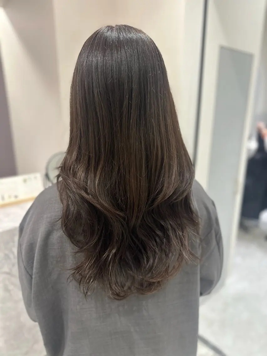 ロング カラー カット ヘアカラー トリートメント 韓国レイヤー✨ yasuko銀座のヘアスタイル