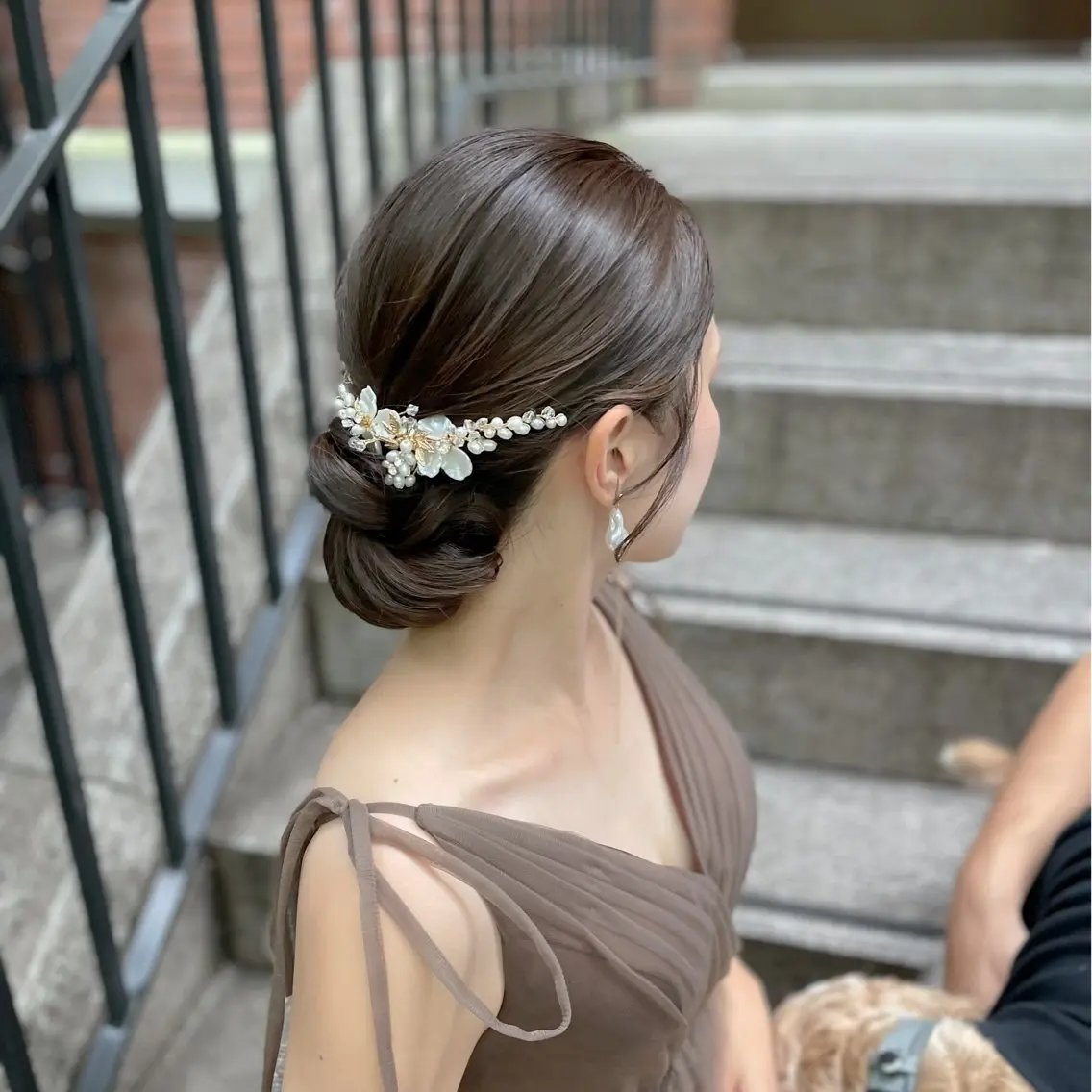 セミロング ヘアセット ヘアセットメイク専門 ダーリンダーウィンのヘアスタイル