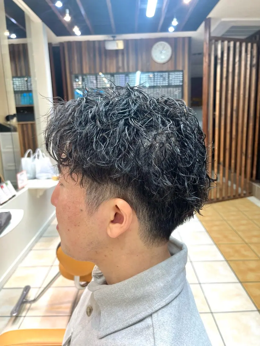 ショート パーマ メンズ ツーブロック 刈り上げ カット パーマ メンズ特化/パーマ/ 髪質改善　高野奨馬のヘアスタイル