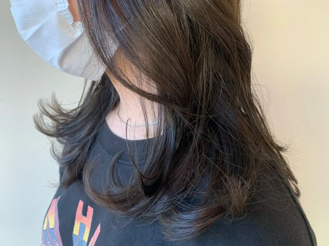 ミディアム カラー AR.MARA サトウヒカルのヘアスタイル
