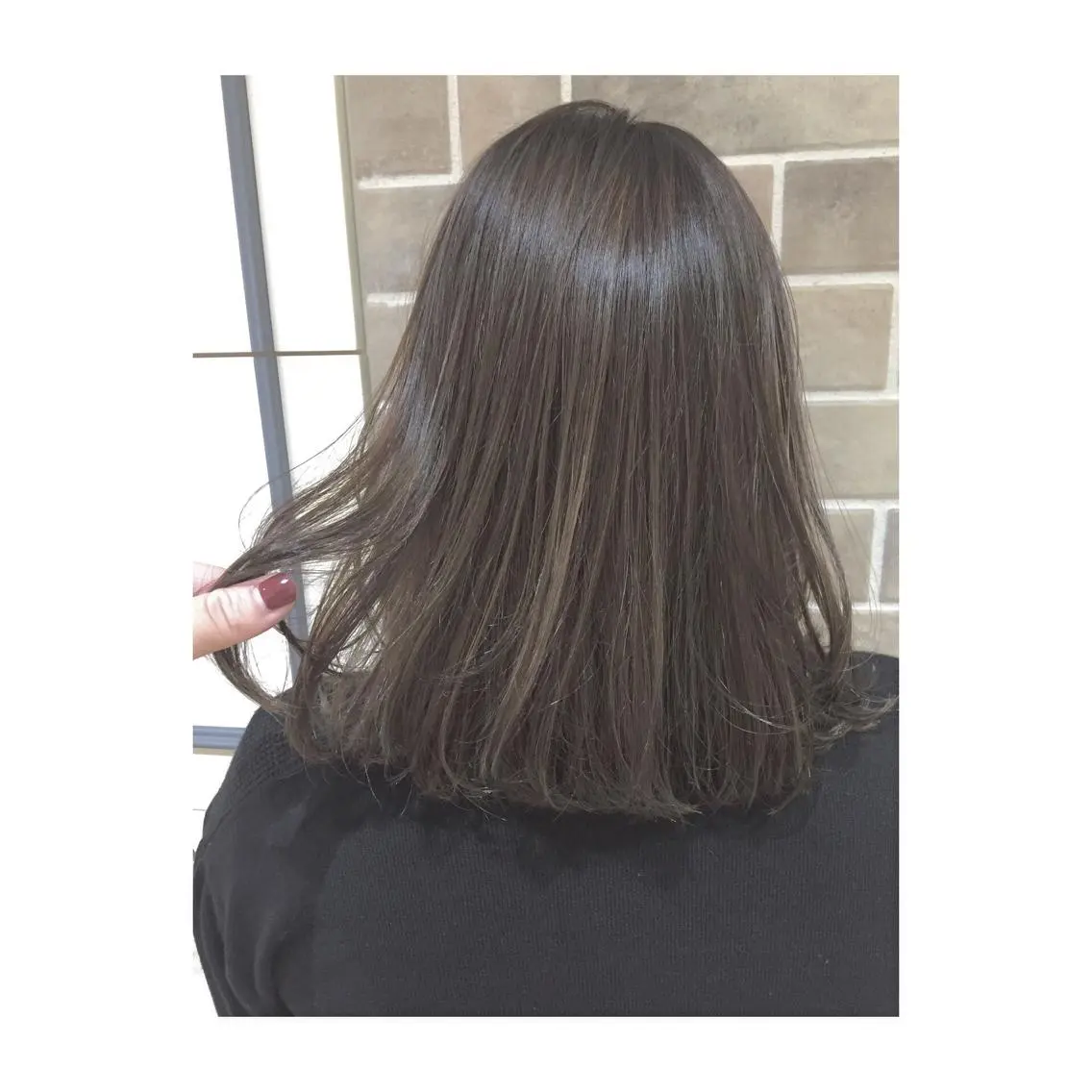 ミディアム カラー アッシュ ブルーカラー ブルーアッシュ カット トリートメント 東 みのりのヘアスタイル