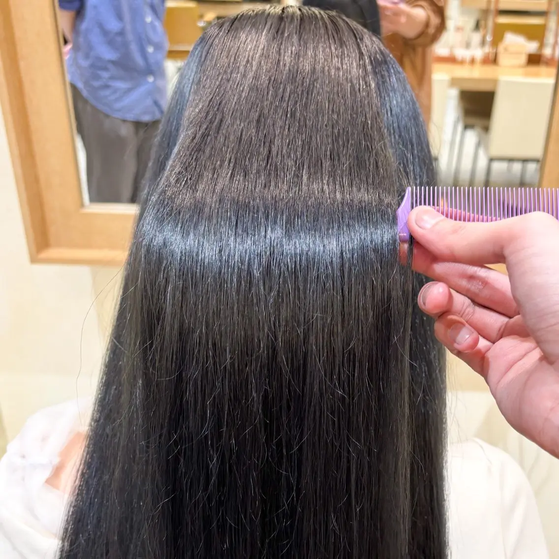 ロング カラー 黒髪 ブルーカラー ブルーブラック 透明感カラー トリートメント ヘッドスパ 暗髪透明感カラー うる艶カラー／綾部のヘアスタイル