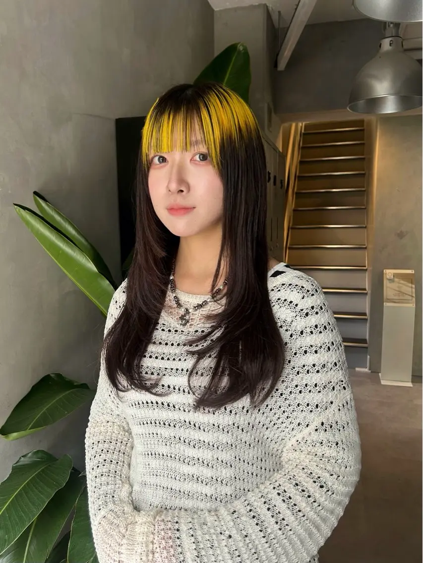 ロング XENA 渋谷店のヘアスタイル