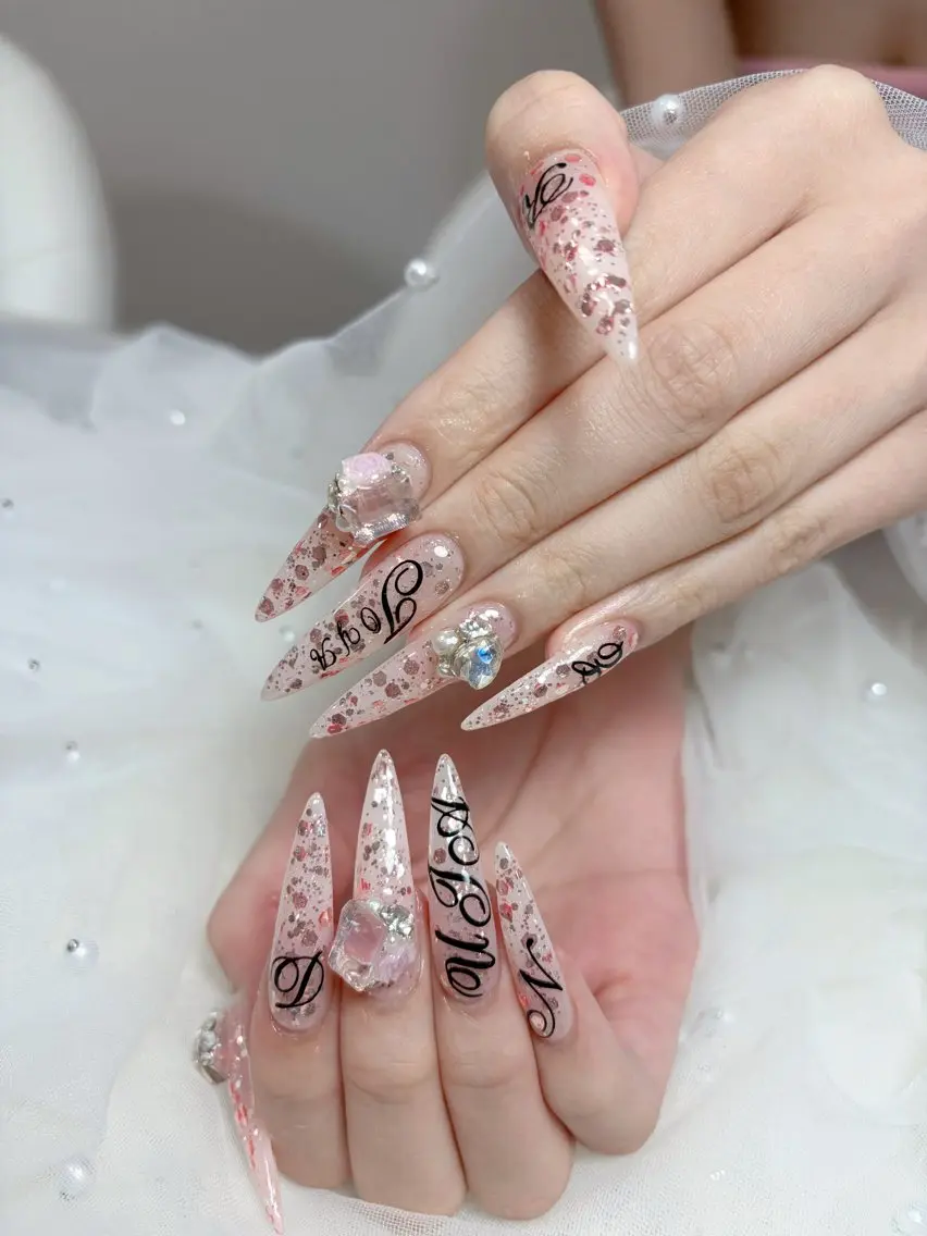 ネイル ハンドネイル Huynnail Shinjukuのネイルデザイン
