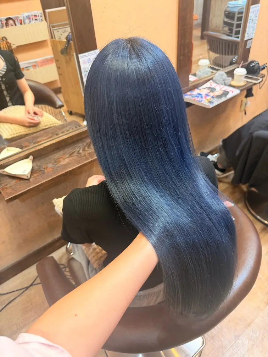 ロング カラー ヘアカラー moremuu 舞桜🤍🫧のヘアスタイル