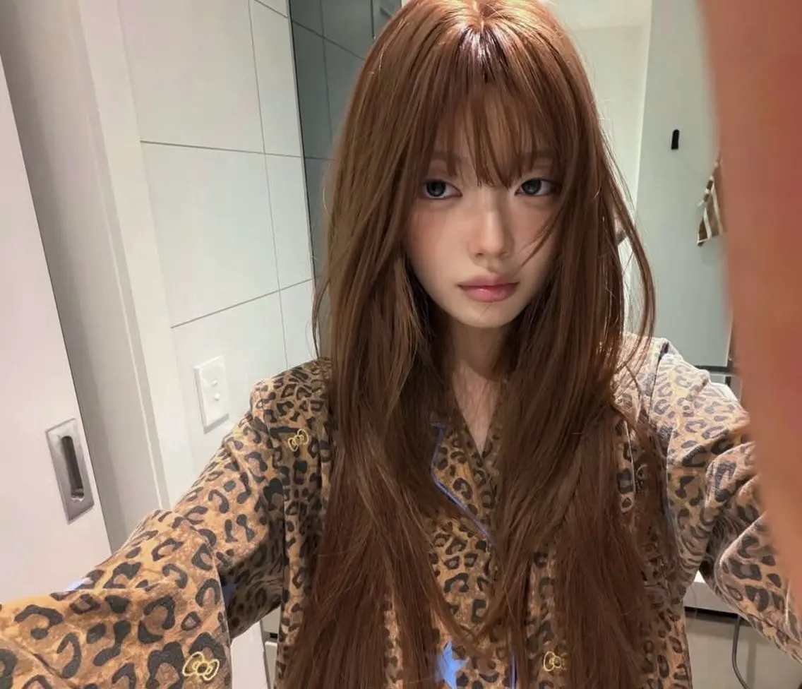 ロング カラー ヘアカラー 韓国っぽ×透け感🪽 Fumi 🤍のヘアスタイル