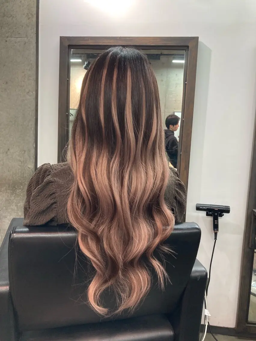 ロング カラー ヘアカラー エクステ ✨最安値✨エクステ カラー🌼つきな🌼のヘアスタイル
