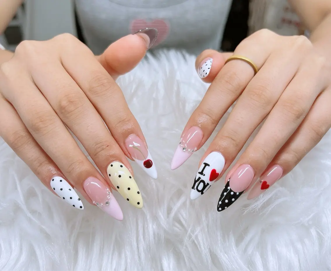 セミロング ハンドネイル Lee _nailのネイルデザイン