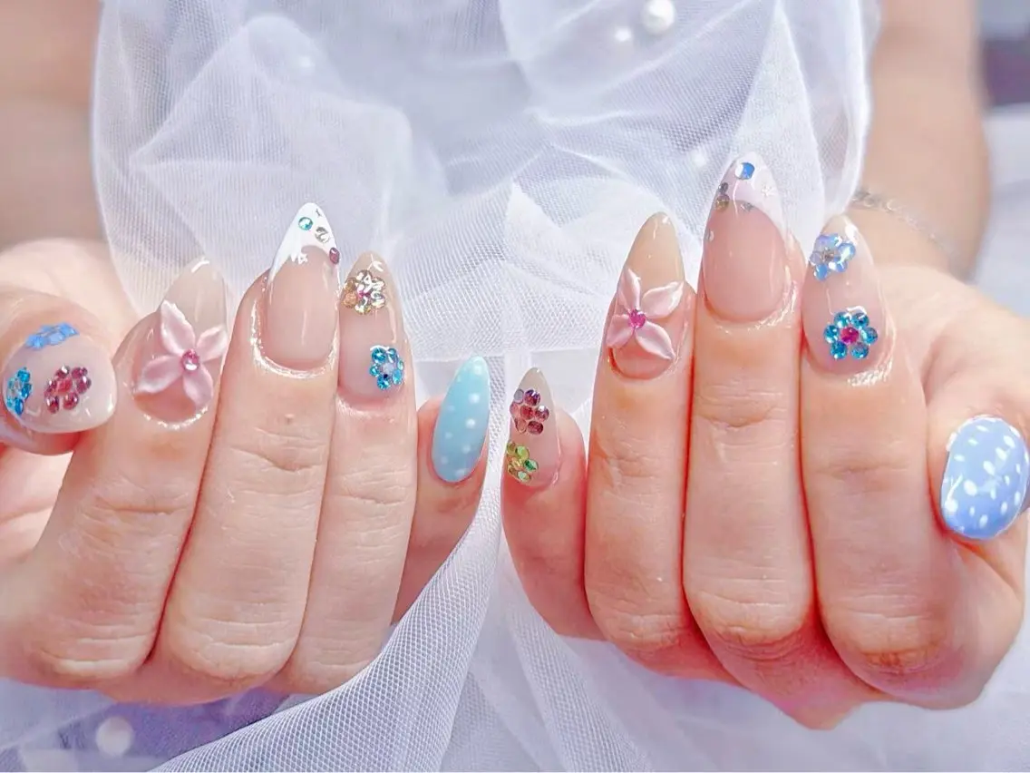 ネイル 💅🏻 ayakaのネイルデザイン