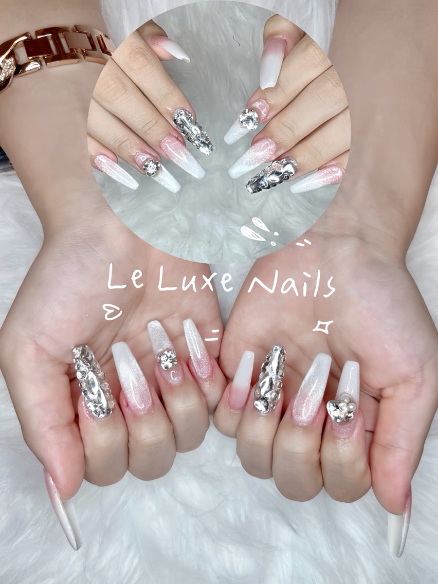 ネイル LE LUXE  NAILSのネイルデザイン