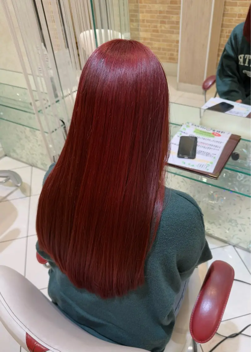 ロング カラー ヘアカラー 小林 妃那のヘアスタイル