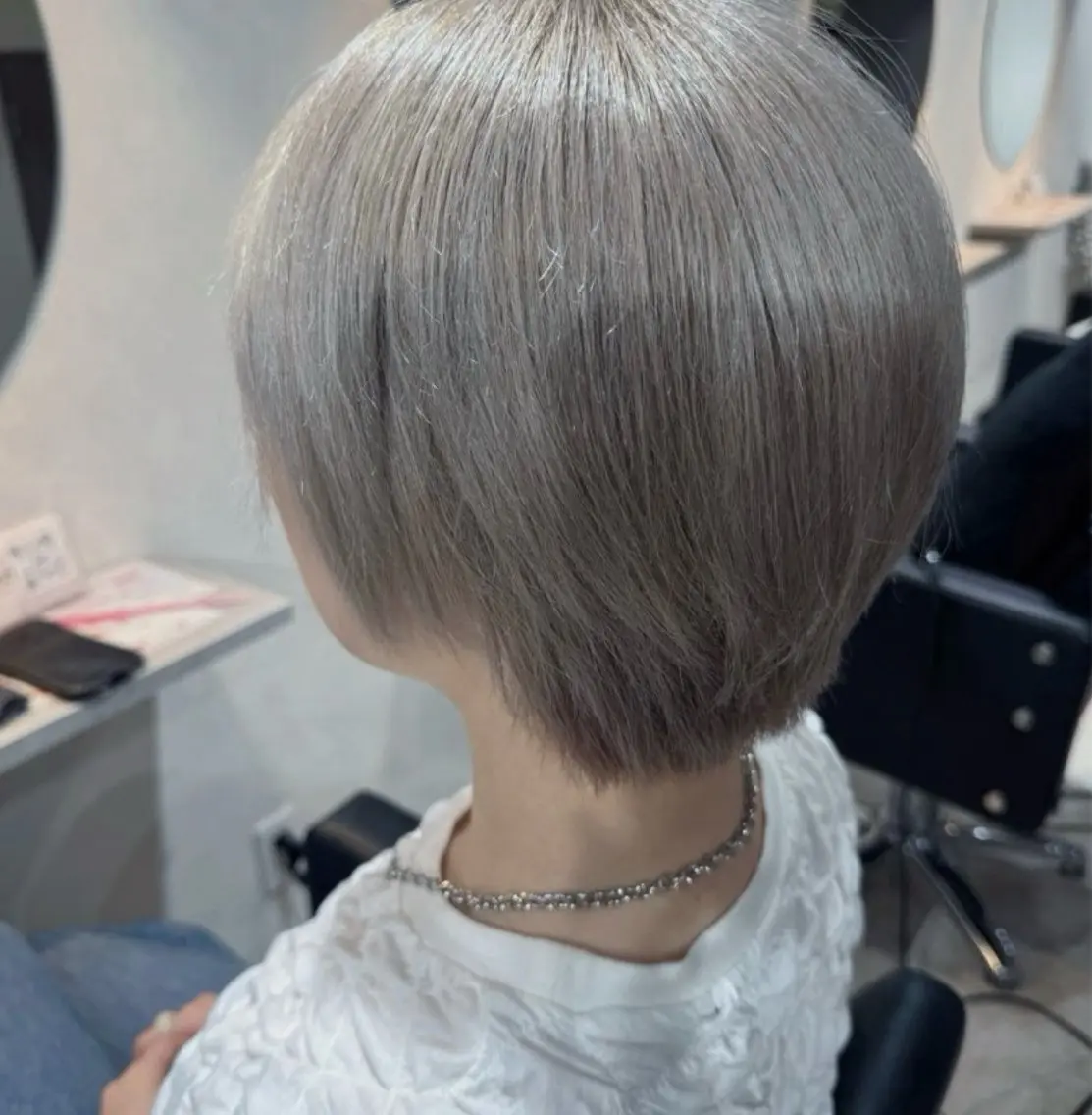ショート カラー 武藤 美羽のヘアスタイル