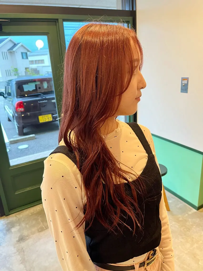 ロング ヘアカラー LOBBY HIMERIのヘアスタイル