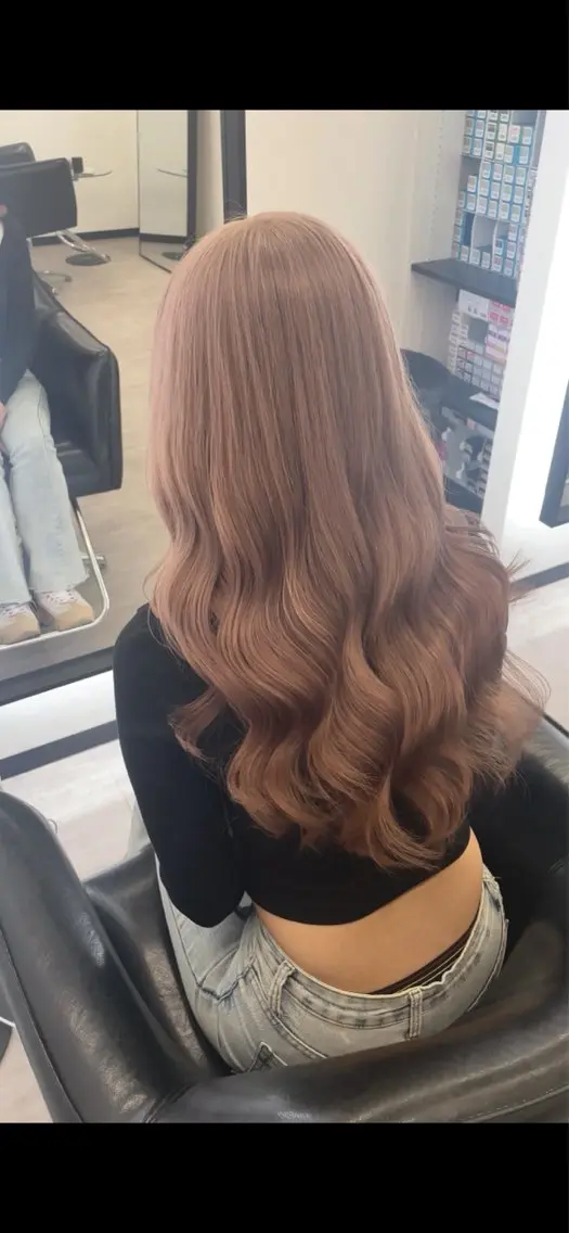 セミロング カラー ダブルカラー 近藤 慧依のヘアスタイル
