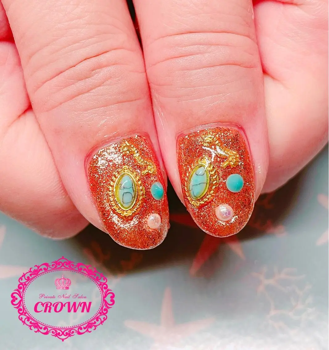 ネイル ハンドネイル CROWN プライベートサロンのネイルデザイン