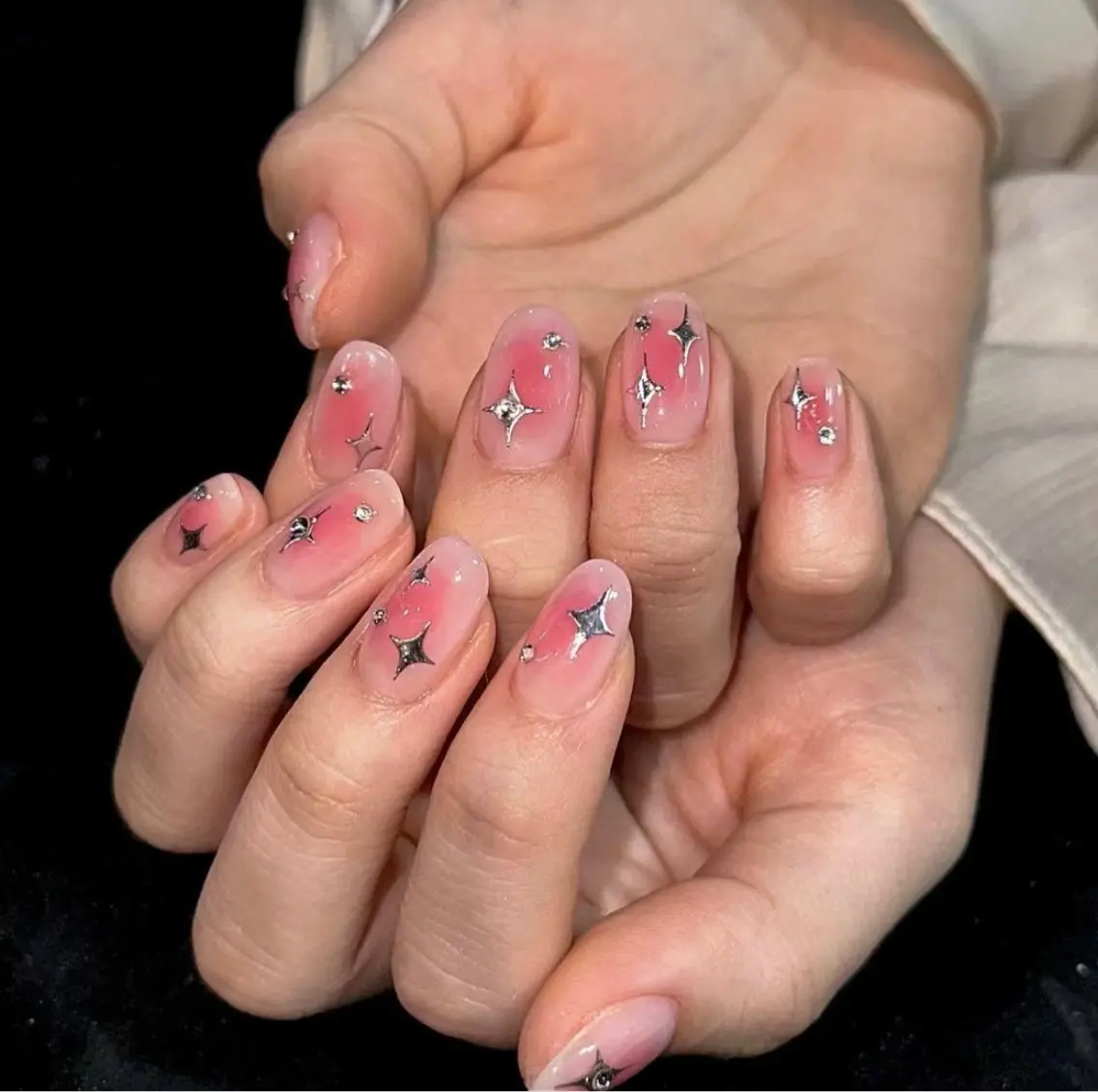 ネイル ハンドネイル ハンドケア 🍑 momo_nailのネイルデザイン