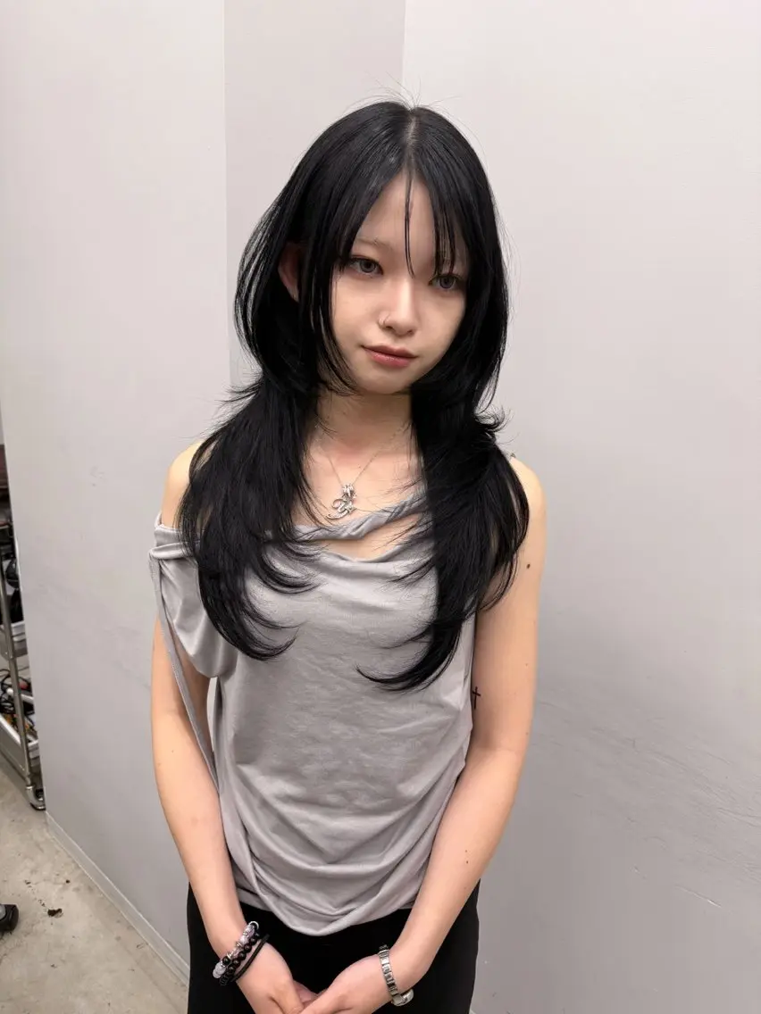 ロング カラー ブリーチ ダブルカラー ハイトーンカラー イルミナカラー ブリーチなしカラー カット ヘアカラー トリートメント 表参道/透明感カラー 韓国ヘア長田雄希のヘアスタイル