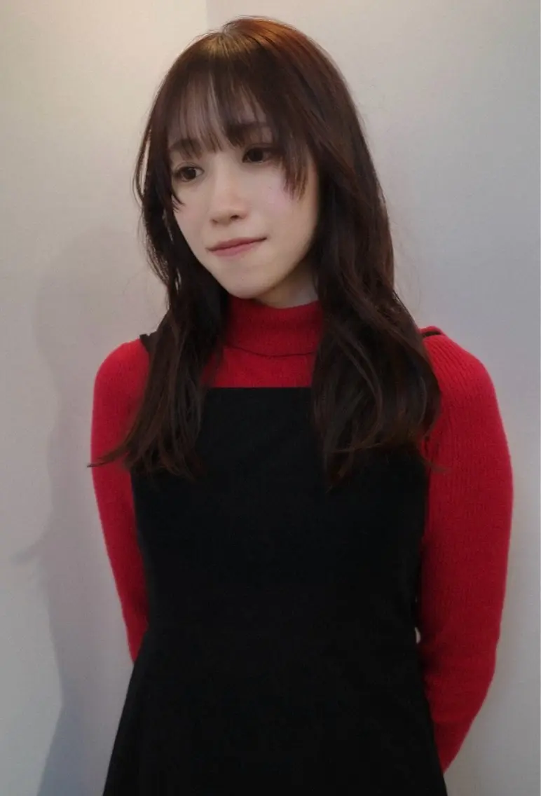 セミロング ヘアカラー 小長谷 夕菜のヘアスタイル