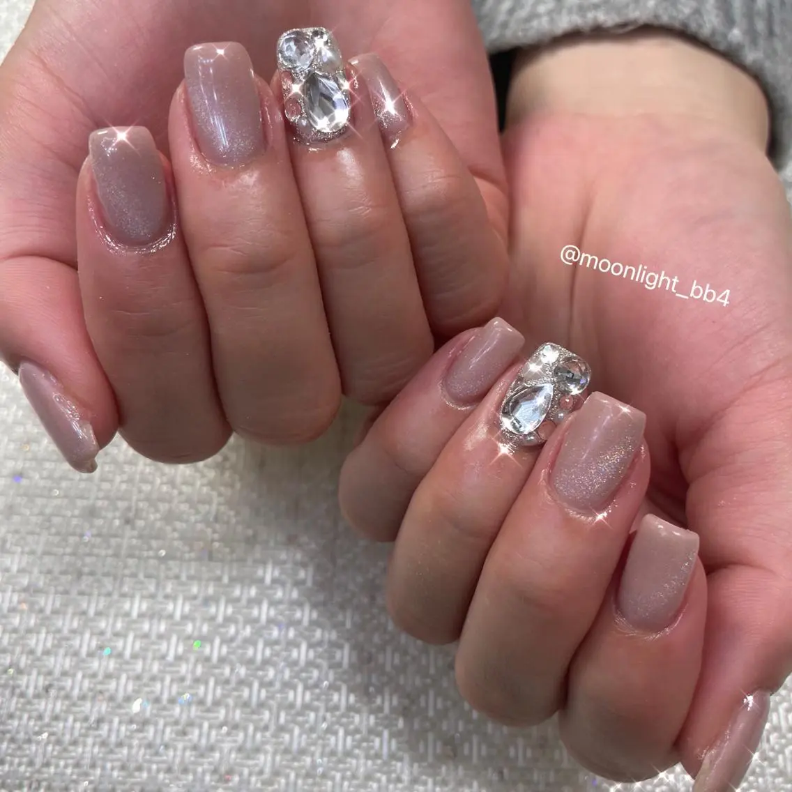 ネイル ハンドネイル MoonLight MIHOのネイルデザイン