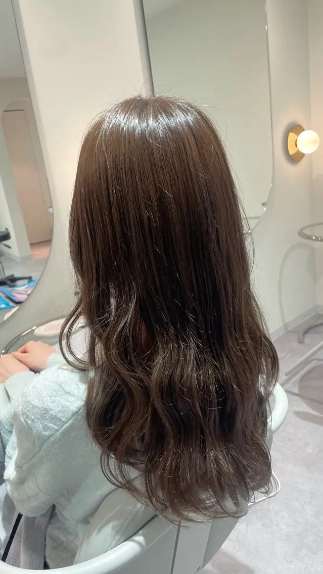 ロング 廣岡 采音のヘアスタイル