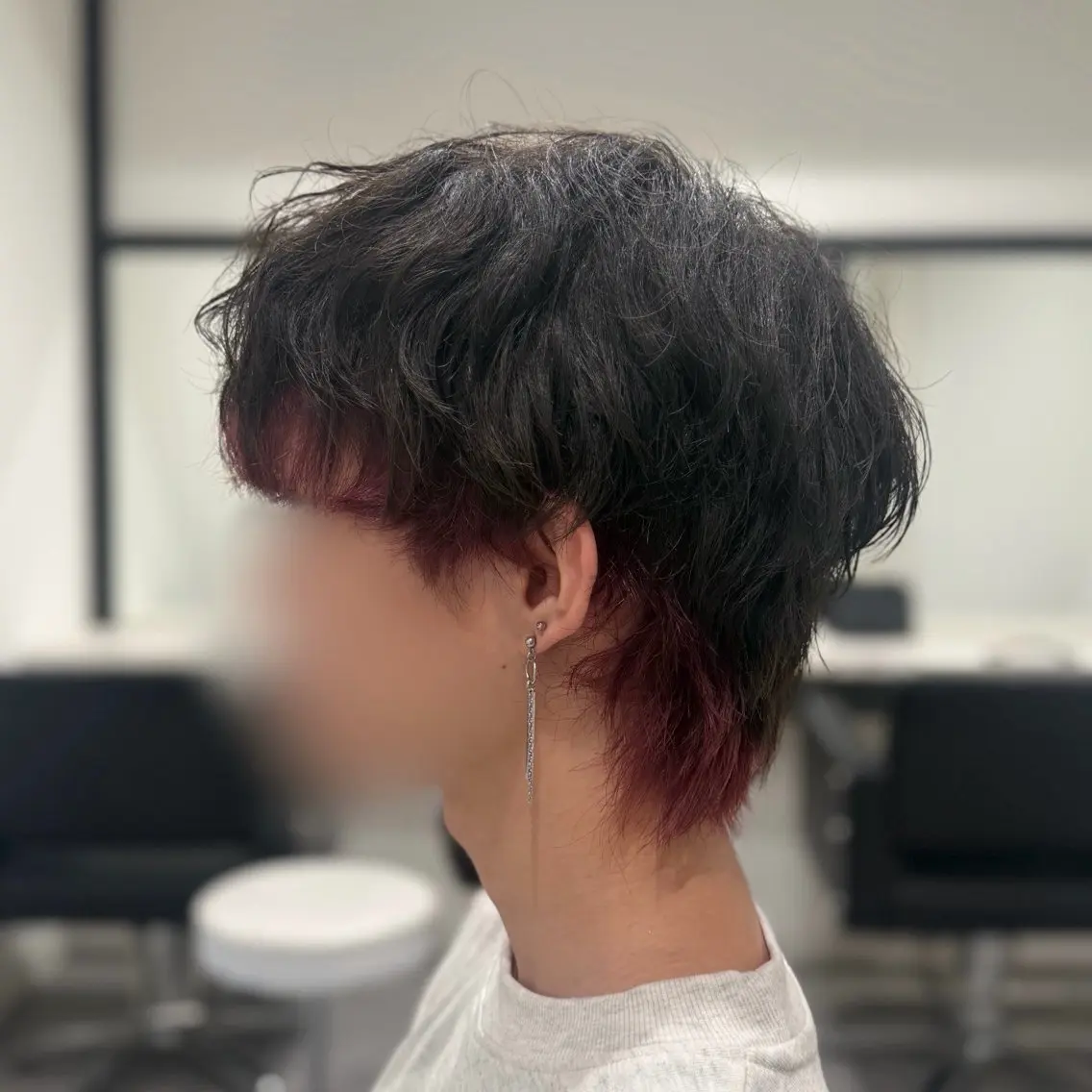 ミディアム カラー メンズ ピンクカラー 顔周りカット ヘアカラー Dia ‎ アキヨシ ミユのヘアスタイル