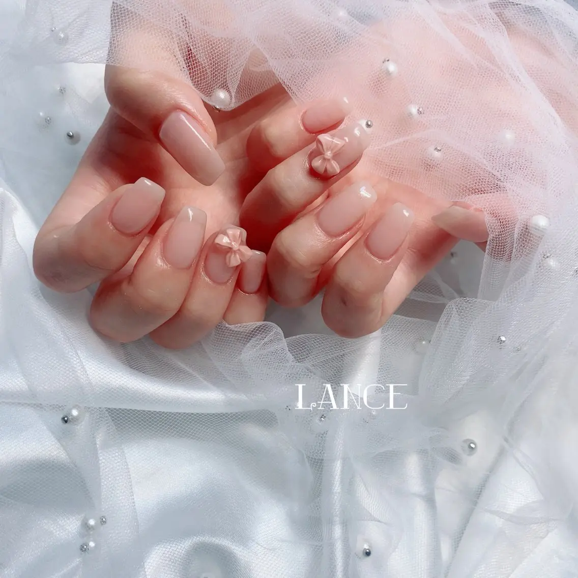 ネイル オーロラネイル フレンチネイル グラデーション キラキラネイル 韓国ネイル Lance nailのネイルデザイン