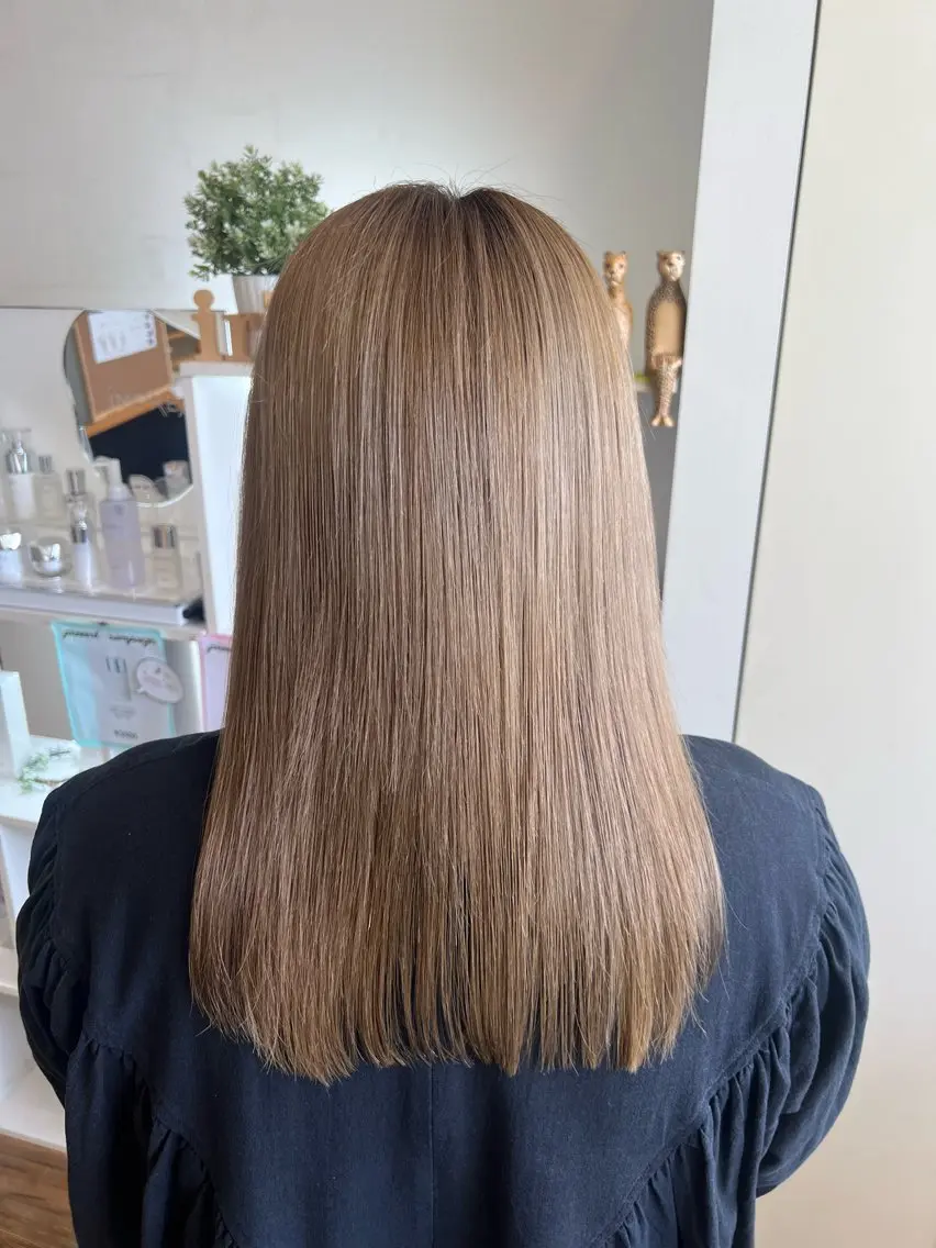 ロング カラー ヘアカラー トリートメント 竹添 有梨沙のヘアスタイル